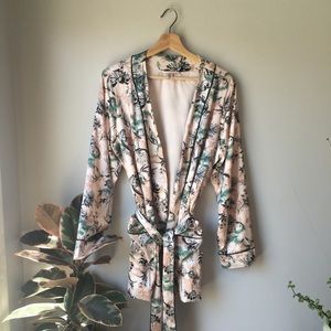 NWOT Victoria’s Secret Palm Tree Printed Robe